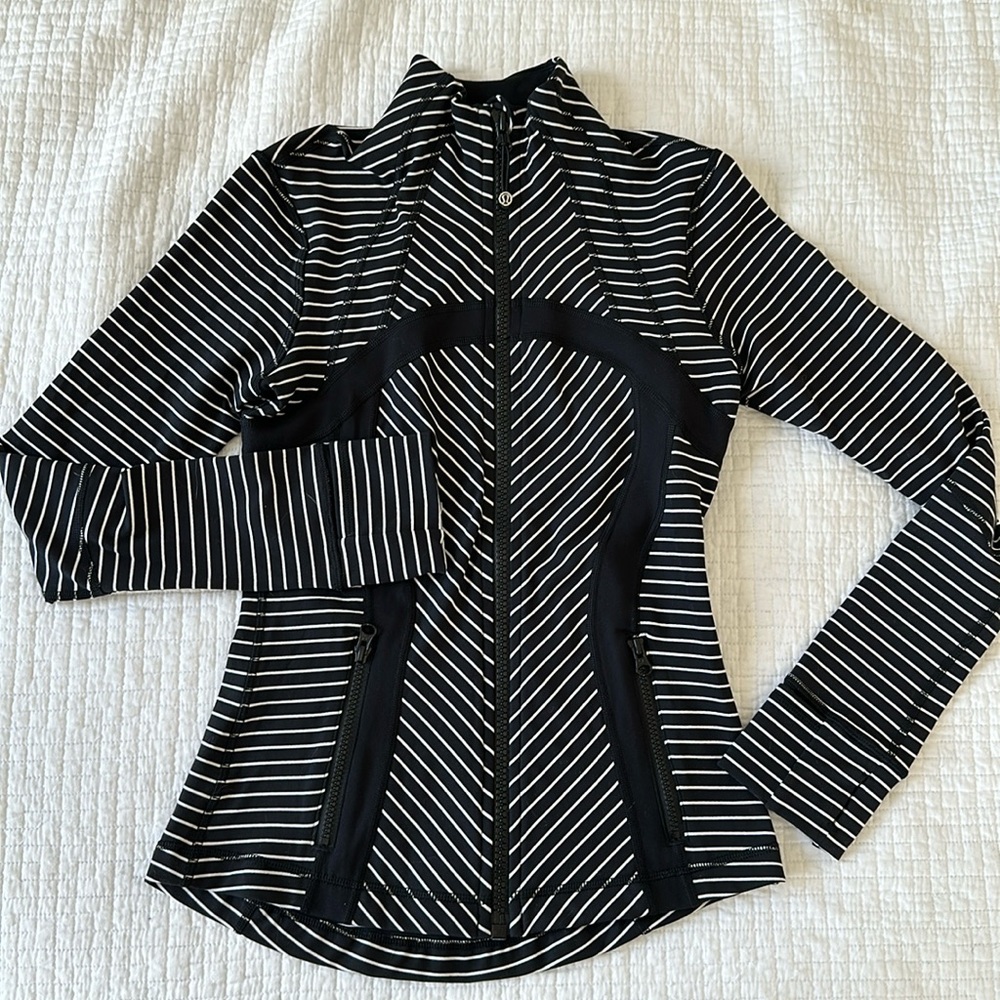 SOLD - Lululemon Define Jacket black & white striped size 4
